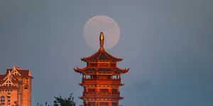 [博海拾贝0918]初极狭，才通人，复行数十步，豁然开朗