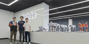 美国机器人公司 K-scale Labs 创始人对售价 4 万块钱的宇树人形机器人 R1 的评论