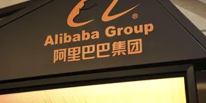 就是因为当初打了一个电话成为了阿里巴巴十八罗汉之一 ​