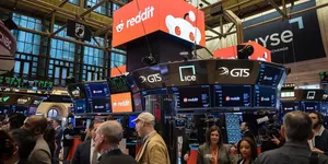 “美国贴吧”翻身记：亏了20年，创始人首次跻身亿万富豪