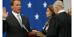 好莱坞传奇导演，和妻子双双被刺死家中！儿子干的？