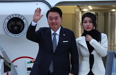 尹锡悦夫妇，双双入狱