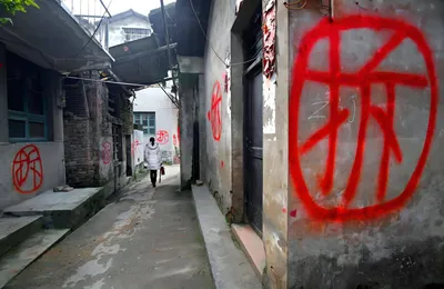 中国拆迁史奇迹：上海核心老小区，0钉子户0人反对，谁出的钱？