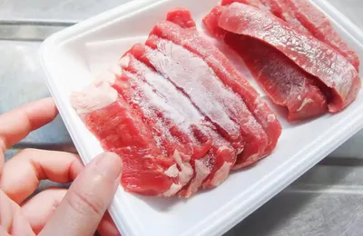 山姆超市的墙上一直在解释，说为啥急冻的比新鲜的更健康卫生