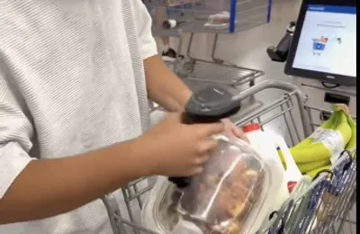 男子模仿戶子去山姆購物，看看20刀的購買力到底是個什麽水平