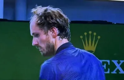 还有半个月就立冬了，上海35度