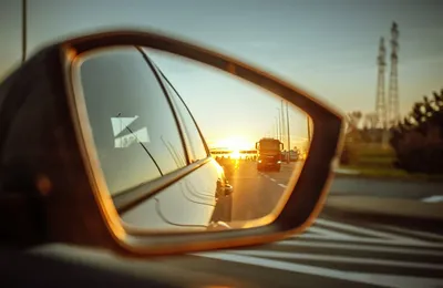 普通人，做中介挣个服务费最安稳