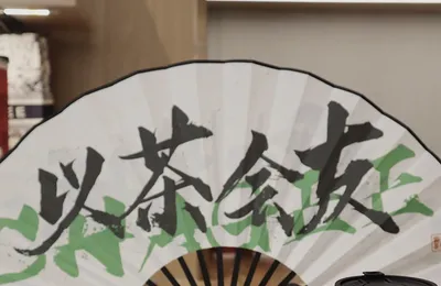 霸王茶姬创始人张俊杰出来辟谣了