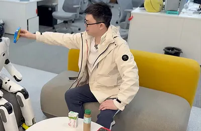 满级人类，90后稚晖君