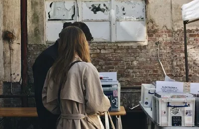 关于50平米的市区老破小到底能不能住人